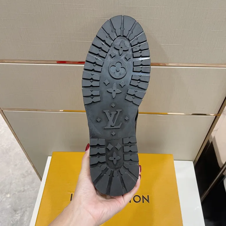 Louis Vuitton Shoe 